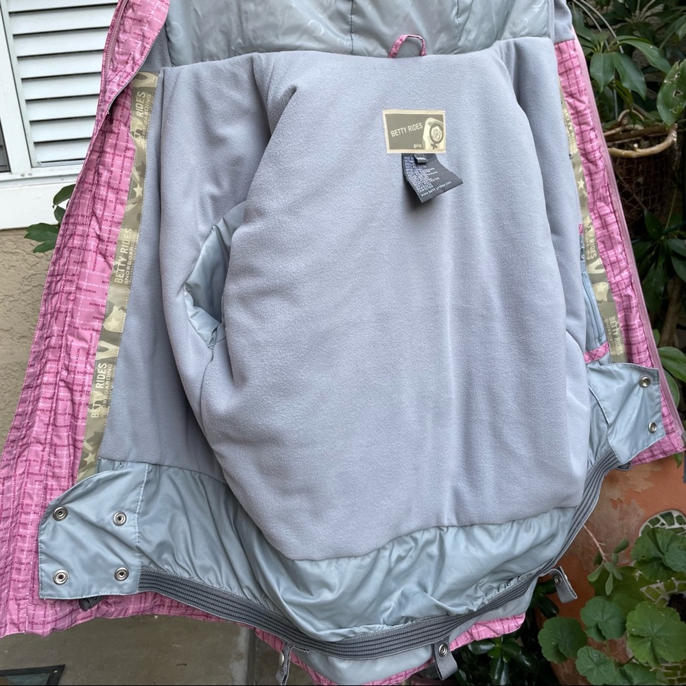 Light pink/gray Betty Rides snow jacket - Picture 8 of 12
